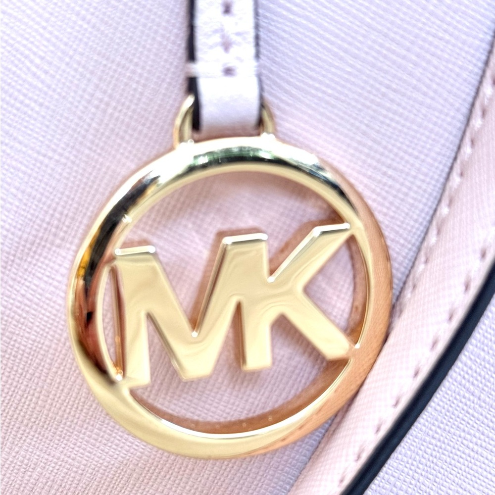 Michael Kors Jet Set Chain Tote – Blush Pink Saffiano Leather – Like New - Picture 7 of 11